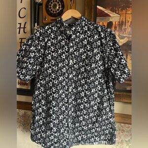 Men’s Black & White Button Up Short Sleeve Shirt Size Medium By Lee
